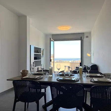 Eucalyptus-san Remo-free Parking